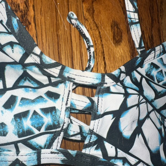 Jolyn Swim top! - Picture 5 of 5